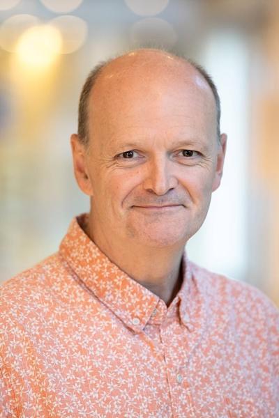 Dr. Luc JULIA, photo 2