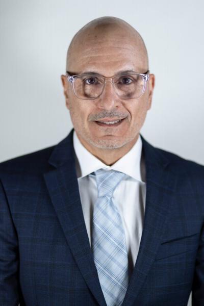 Peter Mello, photo 1