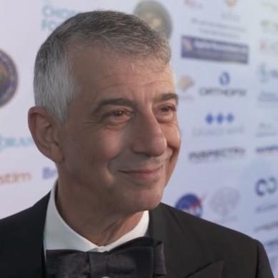 Jonathan Sackier -  Innovator, Aviator and Health Commentator