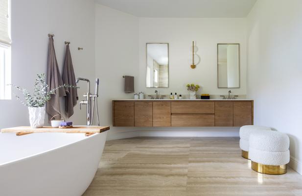 Bryn Clancy, photo 1