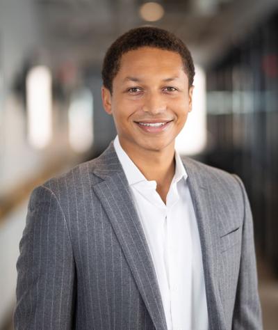 Devin Smith, photo 1