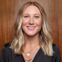 Emily Gates, photo 1