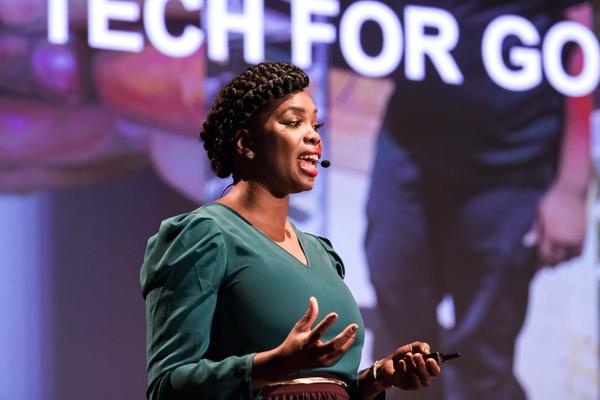 Olivia Kronemeyer, photo 2