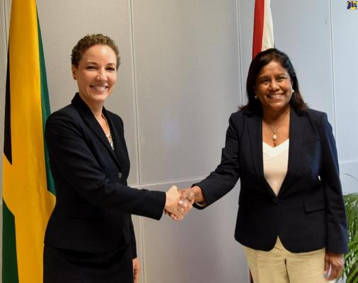 Melinda Franklin-Lynch, photo 1