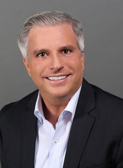 David Nixon, photo 1