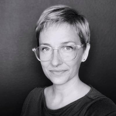 Sara Cinnamon, photo 1