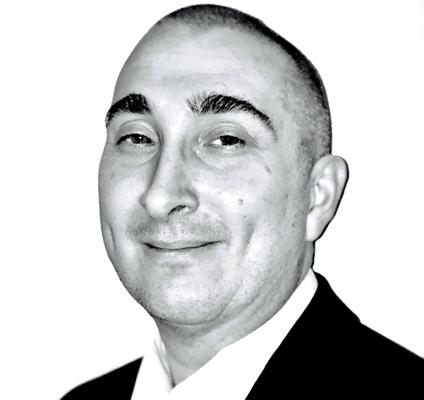 Simon Perks, photo 1