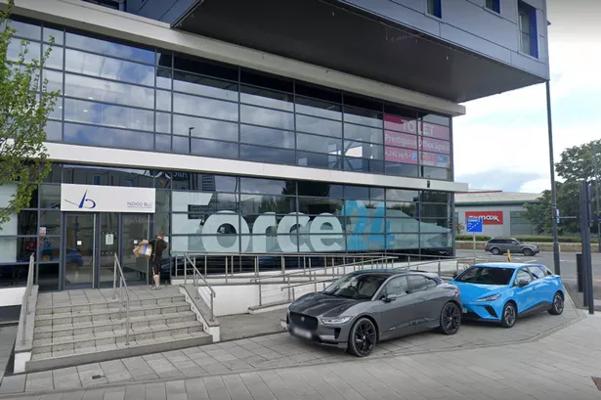 Clare Crook, photo 1