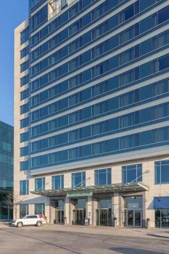 Marne Curio, photo 2