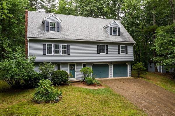 Meghan MacKinnon, photo 1