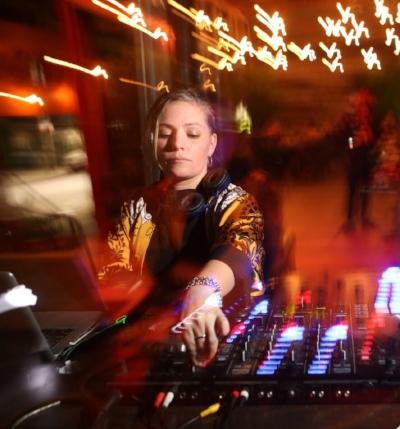 Kristen Glennon, photo 2