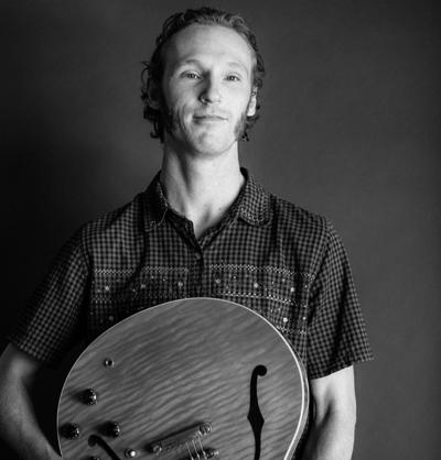 Mitchell Thomas, photo 1