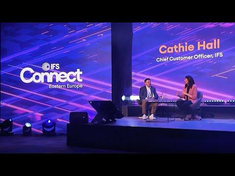 Cathie Hall, photo 2