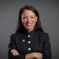 Stacy Young, photo 1