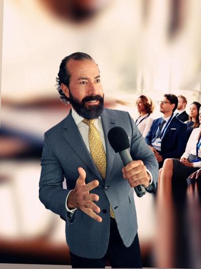 Angelo Robles, photo 2