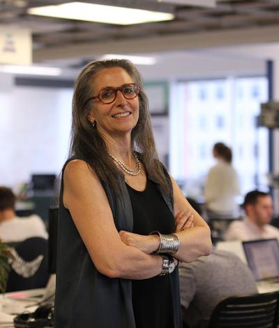 Pat Sapinsley, photo 2