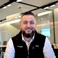 Jason Parawan, photo 1