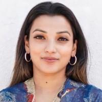 Julie George, photo 1