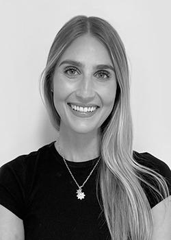 Alexandra Davidson, photo 1