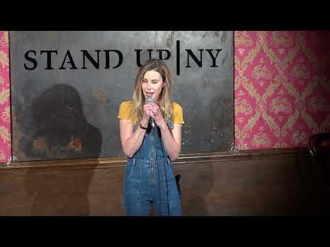 Courtney Davis, photo 1