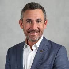 Chris Llorente, photo 1