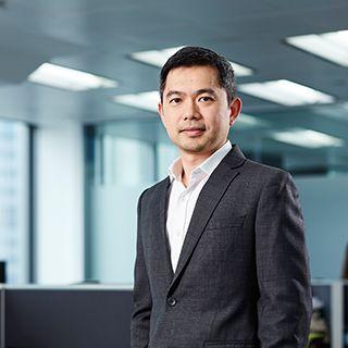 Desmond Lee, photo 1