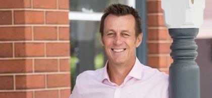 Peter Rumbles, photo 1