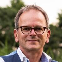 Peter Flower, photo 1