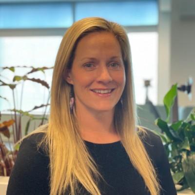 Jennifer Lothian, photo 1