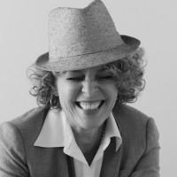 Terri Henry, photo 2