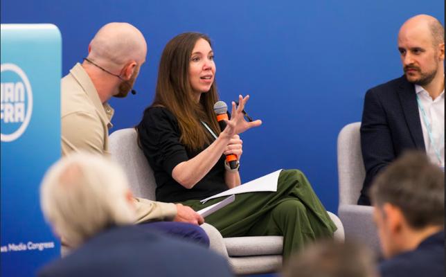 Emily Withrow, photo 1