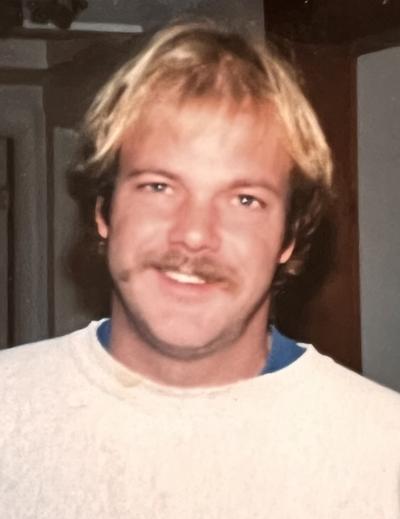 Steven Briggs, photo 1