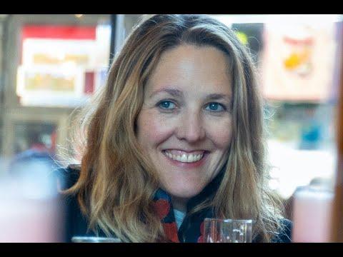 Elizabeth Jones, photo 1