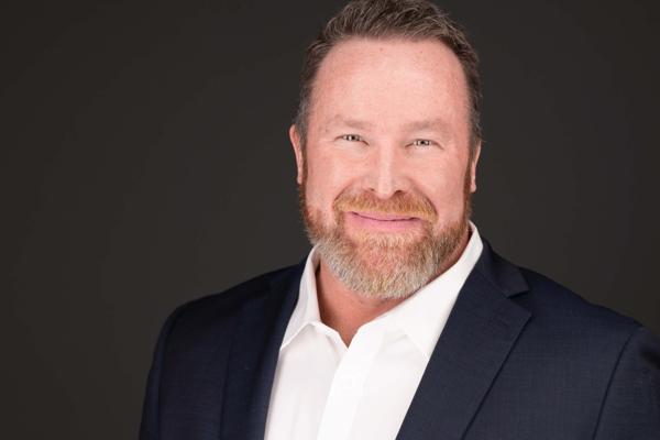 Chris Hayes, photo 2