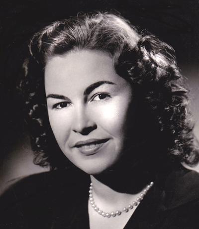 Anna McNally, photo 2