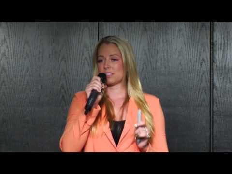 Jenna Phillips, photo 2