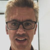 Simon Thresh, photo 1