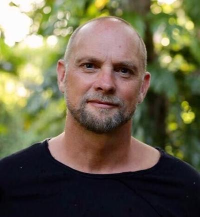 Will Travis, photo 2