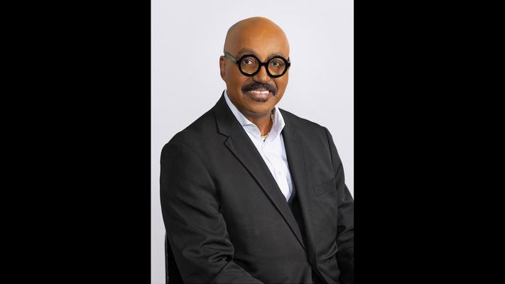 Robert W Jones, photo 2