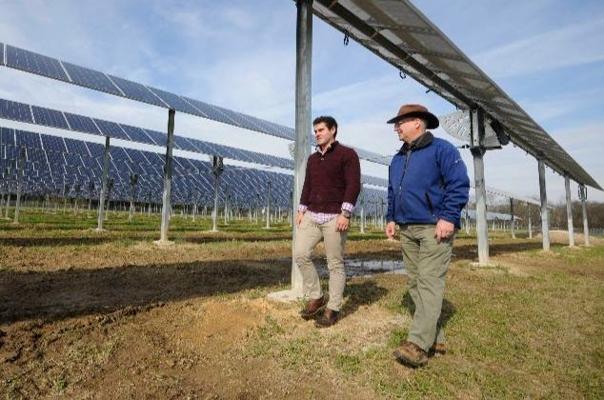 Barny Danks, photo 1