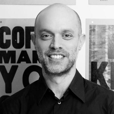 John Schneider, photo 2