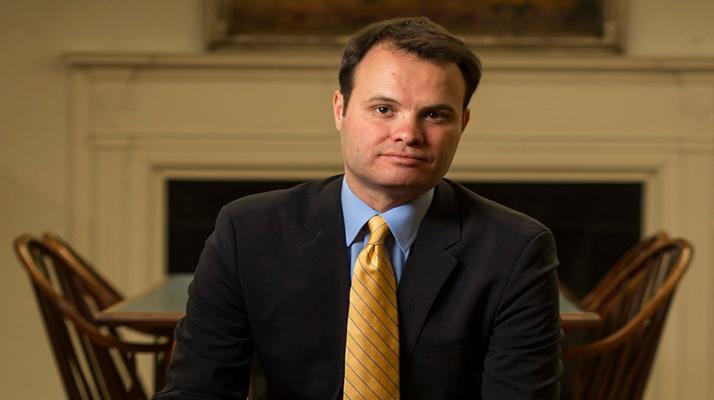 Eric Lesser, photo 1