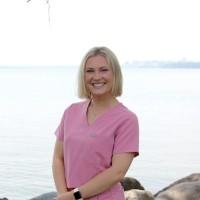 Taylor Larson, photo 1