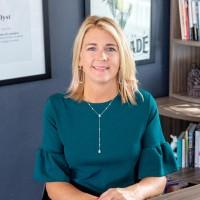 Michelle Warren, photo 1