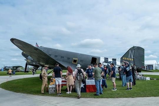 Spencer Combs, photo 1