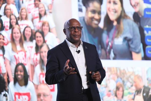 Stacy Grossi, photo 2