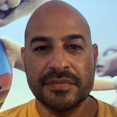 Robert Tinajero, photo 1