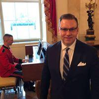 Dean Hanson, photo 1