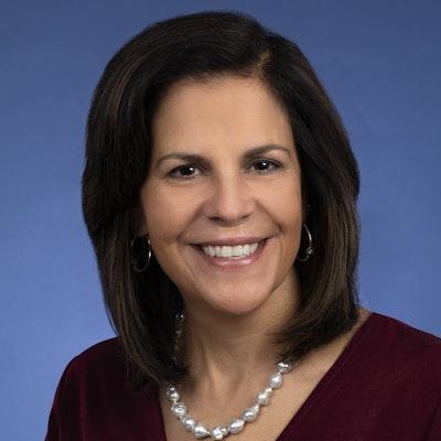 Annette Miller, photo 1