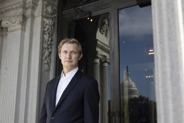 Luther Lowe, photo 1